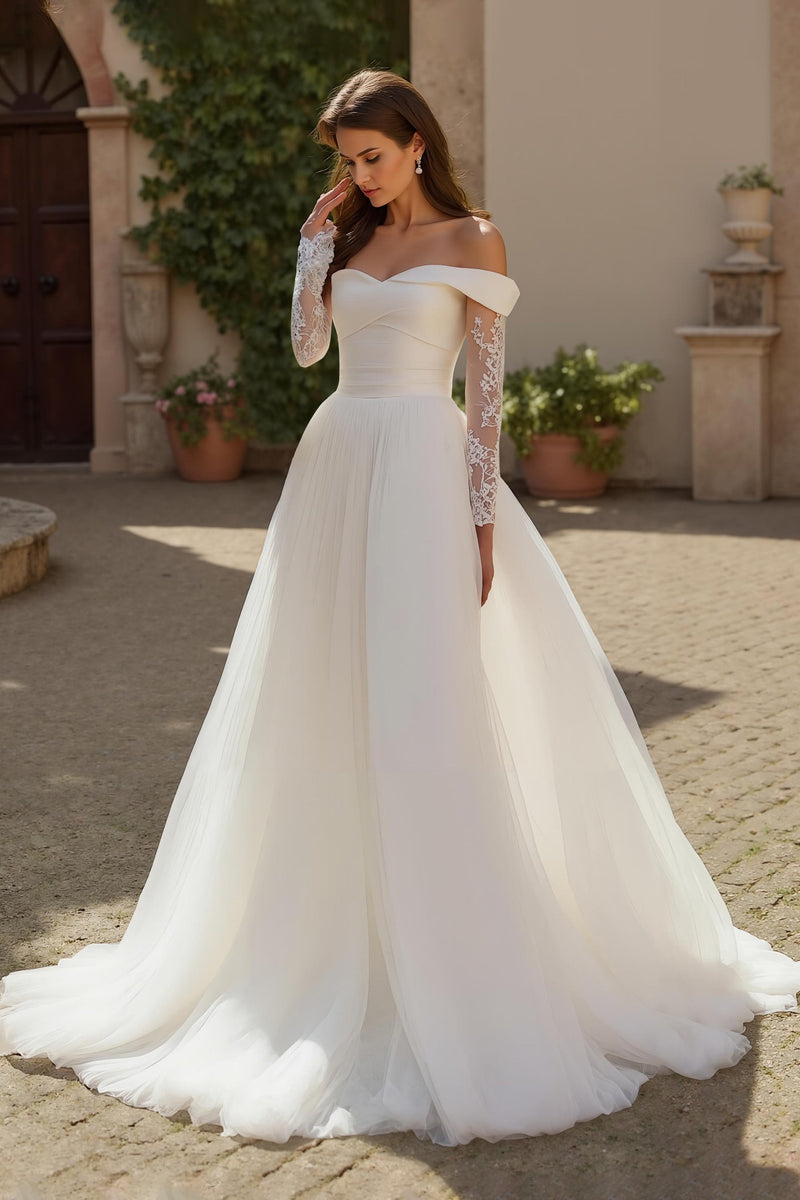 Off-the-shoulder Tulle Court Train Wedding Dress with Appliques and Lace main image 1