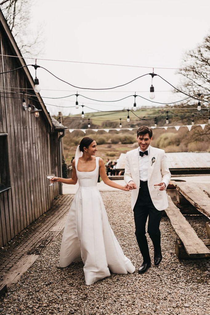 Reverie | Simple A-Line Square Neck White Satin Wedding Dresses KOCKU Reverie | Simple A-Line Square Neck White Satin Wedding Dresses KOCKU